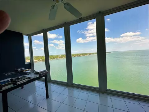 7200 Sunshine Skyway Ln S #14G, Saint Petersburg, FL 33711