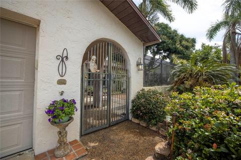 2197 Sunset Cir, Largo, FL 33774 photo 1