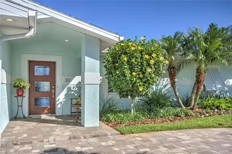 312 173rd Ave E, North Redington Beach, FL 33708 photo 1