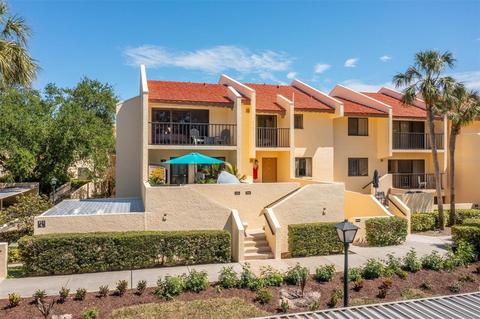 7550 Sunshine Skyway Ln S #T43, Saint Petersburg, FL 33711