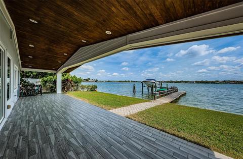 381 12th Ave, Indian Rocks Beach, FL 33785