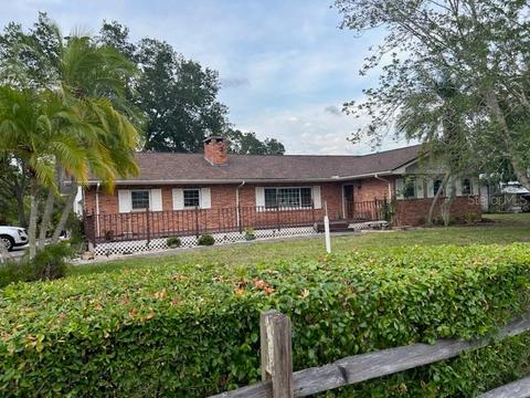 4535 N Lake Dr, Sarasota, FL 34232