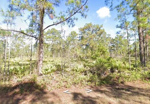 618 Laguna Dr, Indian Lake Estates, FL 33855