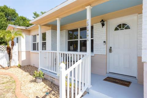 8900 Bay St NE, Saint Petersburg, FL 33702