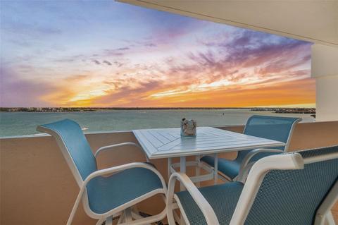 1270 Gulf Blvd #1502, Clearwater Beach, FL 33767