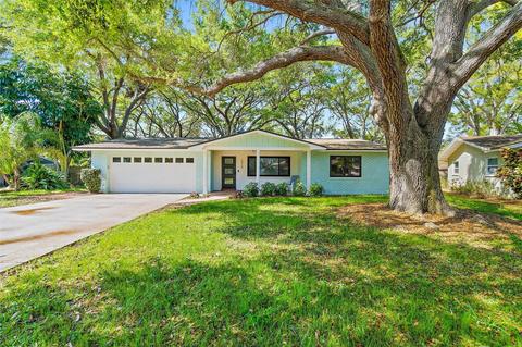 1910 Fairway Cir W, Dunedin, FL 34698