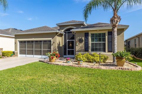 29483 Cochiti Lake Dr, San Antonio, FL 33576