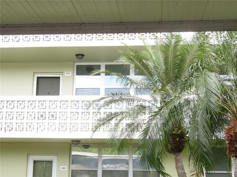4705 1st St NE #221, Saint Petersburg, FL 33703