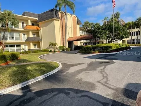 4780 Cove Cir #311, Saint Petersburg, FL 33708