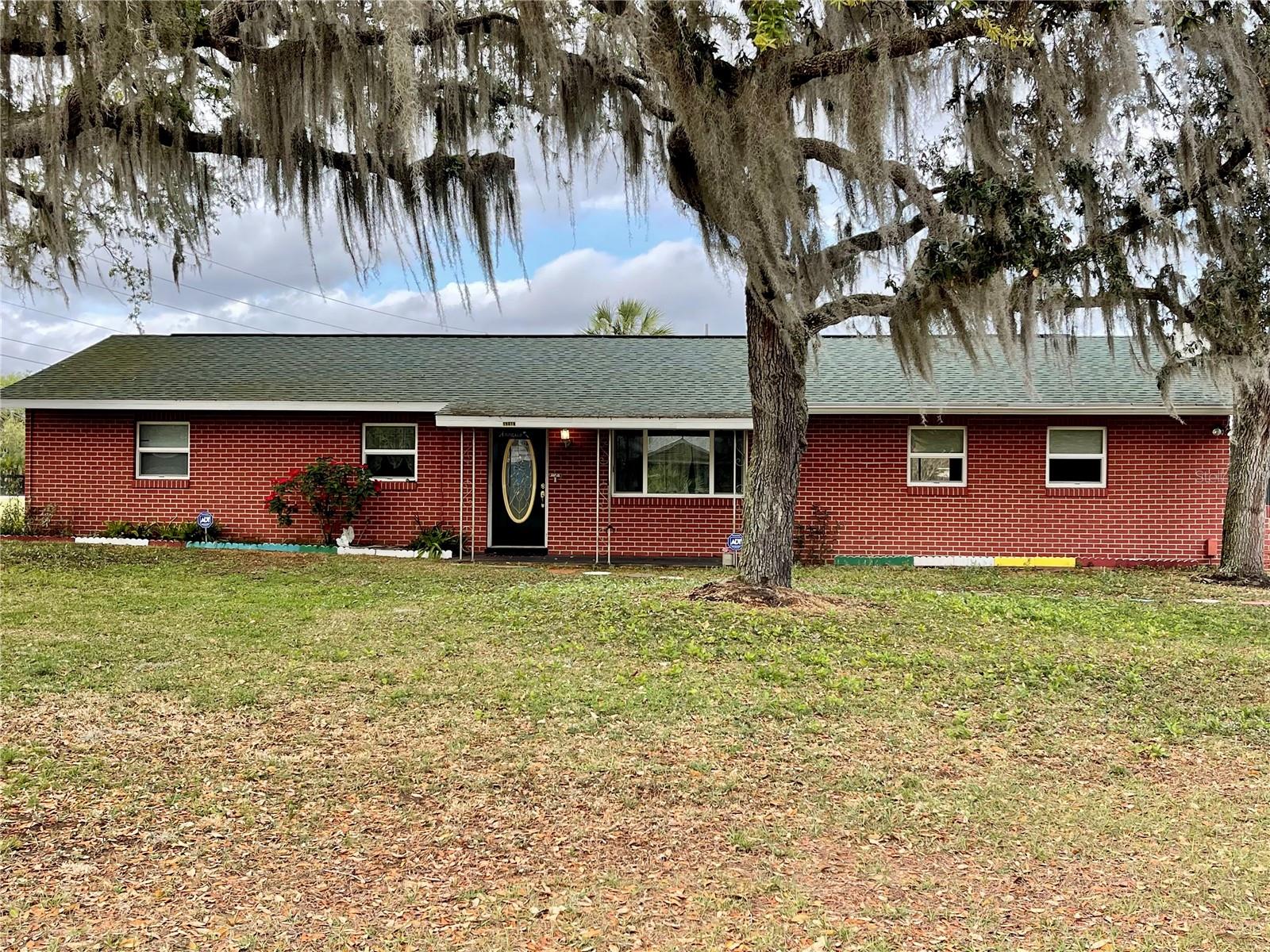 19819 Eldorado Dr, Eustis, FL 32736 photo 1