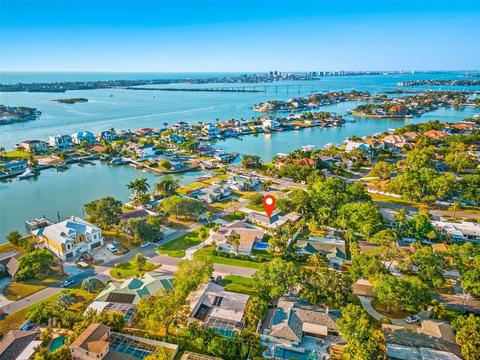 403 Harbor View Ln, Largo, FL 33770