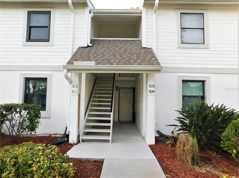 310 Meadow Ln, Oldsmar, FL 34677