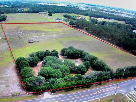 7348 Handcart Rd, Wesley Chapel, FL 33545