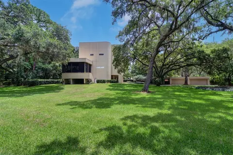 1001 Gilford St, Oldsmar, FL 34677