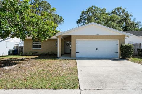 565 5th Ave SE, Largo, FL 33771