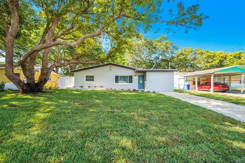 675 Regina Rd, Dunedin, FL 34698