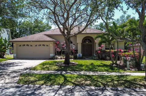 481 Village Dr, Tarpon Springs, FL 34689