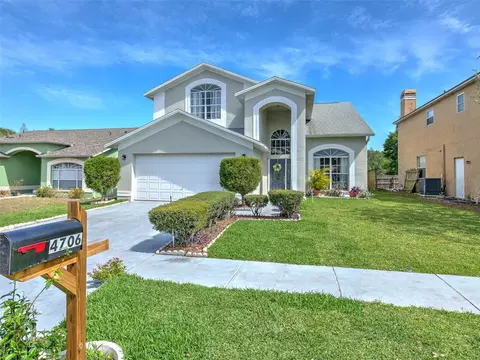 4706 Hunts Ct, Plant City, FL 33566