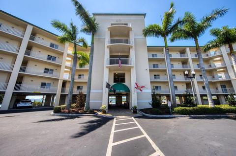 8800 Bay Pines Blvd #302, Saint Petersburg, FL 33709