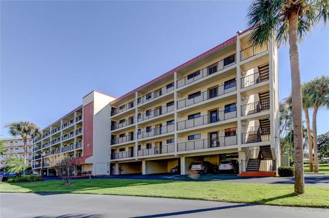 9433 Harbor Greens Way #507, Seminole, FL 33776