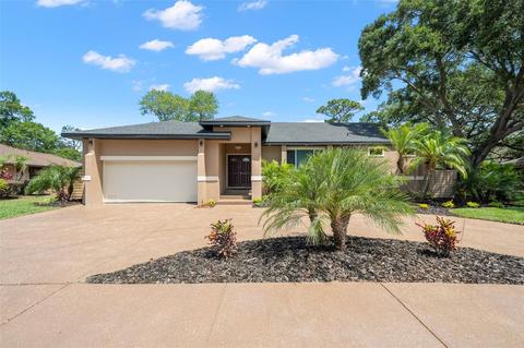 107 Rosewood Dr, Palm Harbor, FL 34685