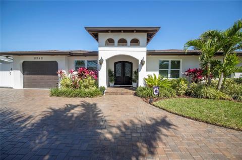 3943 14th Way NE, Saint Petersburg, FL 33703