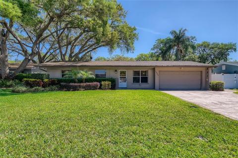 10525 Hetrick Cir E, Largo, FL 33774