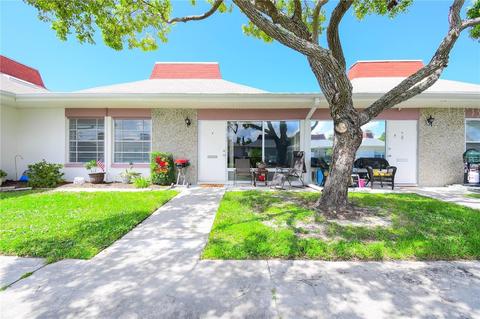 4339 Tahitian Gardens Cir #B, Holiday, FL 34691