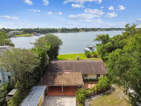 12103 Lake Carroll Dr, Tampa, FL 33618