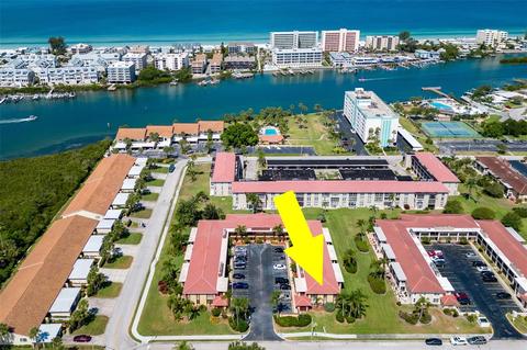 10190 Imperial Point Dr W #13, Largo, FL 33774