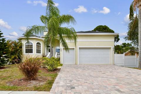 812 Eunice Dr, Tarpon Springs, FL 34689