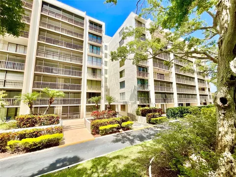 220 Belleview Blvd #810, Belleair, FL 33756