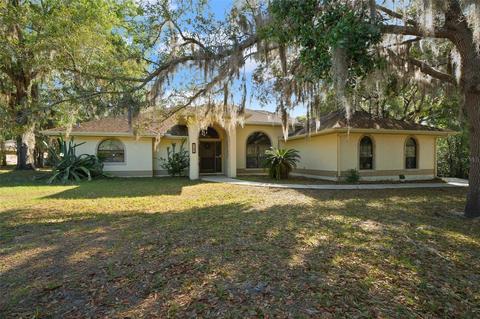 3895 W Catalpa Ln, Beverly Hills, FL 34465