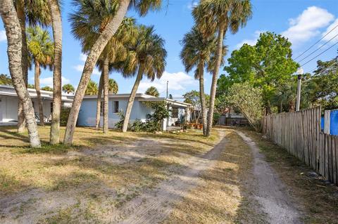 104 46th Ave, Saint Pete Beach, FL 33706