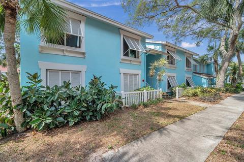 3610 42nd St S #B, Saint Petersburg, FL 33711