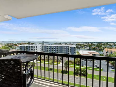 400 Island Way #811, Clearwater Beach, FL 33767