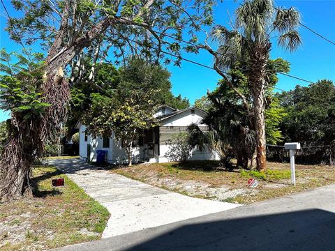 958 Howard Ave, Dunedin, FL 34698