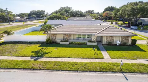 10210 139th St, Largo, FL 33774