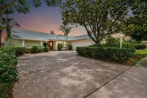 3012 Valencia Ln E, Palm Harbor, FL 34684