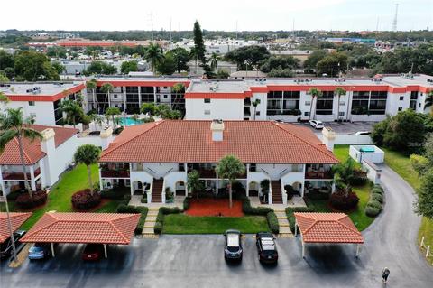 10600 Village Dr #101D, Seminole, FL 33772