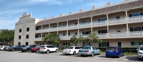 2170 Americus Blvd N #67, Clearwater, FL 33763