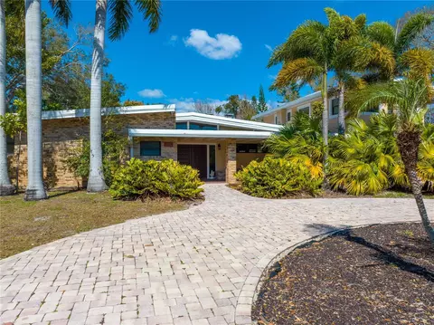 5635 7th Ave N, Saint Petersburg, FL 33710