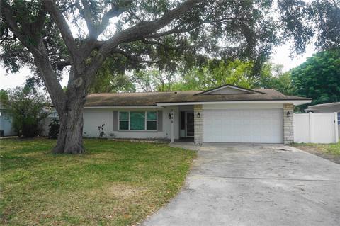 2400 Kilgore Dr, Largo, FL 33770