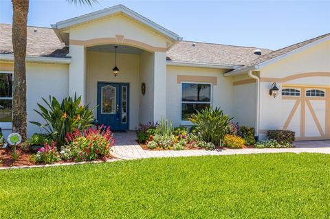 10243 Collar Dr, San Antonio, FL 33576