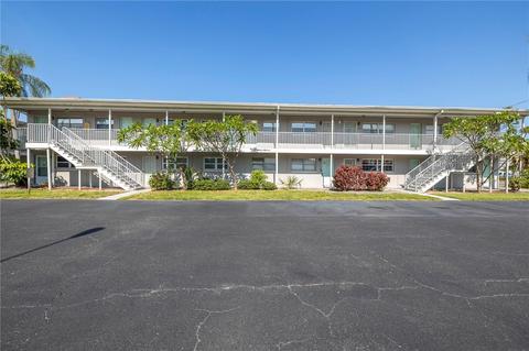 5900 5th Ave N #D7, Saint Petersburg, FL 33710