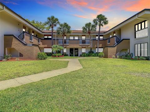 2700 Nebraska Ave #3-202, Palm Harbor, FL 34684