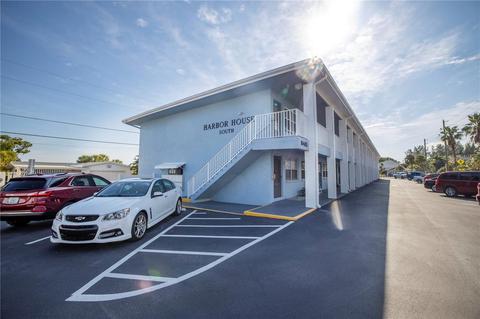 8465 W Gulf Blvd #51, Treasure Island, FL 33706