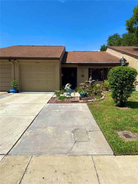 9775 Lake Seminole Dr E, Largo, FL 33773