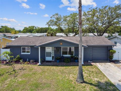 7040 Parrot Dr, Port Richey, FL 34668