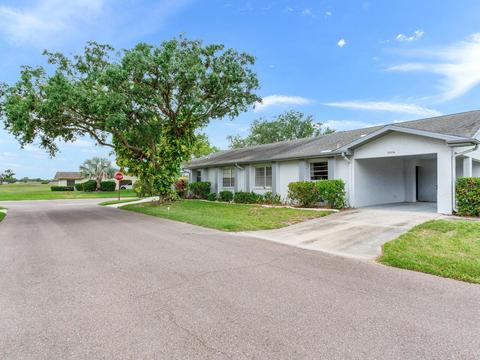 2004 Hadrian Ct, Sun City Center, FL 33573